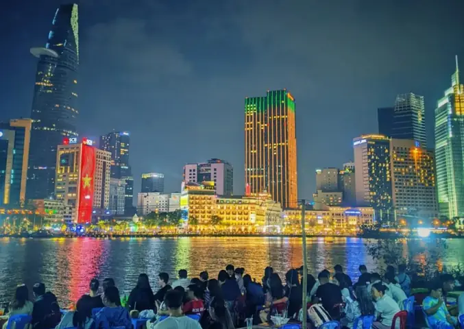 Top 20+ Địa Điểm Ngắm Cảnh Đẹp & Check-in "đỉnh Cao" Sài Gòn 2025