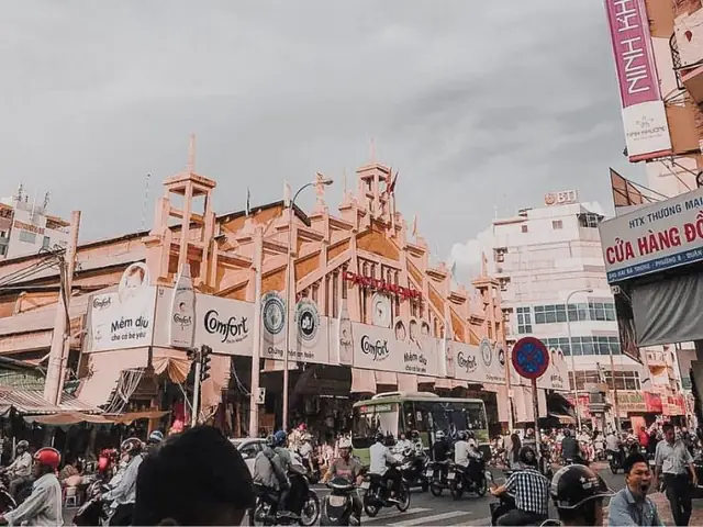 Quán Ăn Gần Chợ Tân Định: Khám Phá Thiên Đường Ẩm Thực Sài Gòn