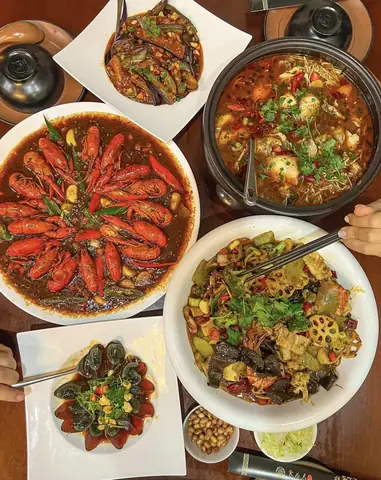 Top 15 Quán Ăn Trung Quốc Ngon Nhất Tại Hà Nội: Trải Nghiệm Ẩm Thực Chuẩn Vị Top 15 Quán Ăn Trung Quốc Ngon Nhất Tại Hà Nội: Trải Nghiệm Ẩm Thực Chuẩn Vị
