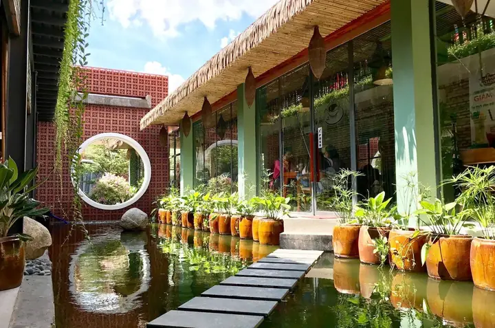 Top 10 Quán Cà Phê Đẹp Tại Cần Thơ: Check-in Sống Ảo & Thưởng Thức Đồ Uống Ngon 96 Top 10 Quán Cà Phê Đẹp Tại Cần Thơ: Check-in Sống Ảo & Thưởng Thức Đồ Uống Ngon