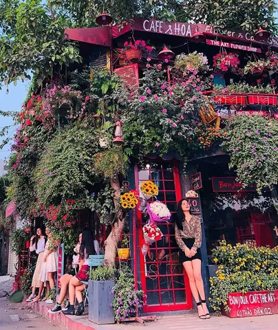 Top Quán Cafe Đẹp Nhất Sài Gòn: Khám Phá Ngay Không Gian Sống Ảo Triệu Like