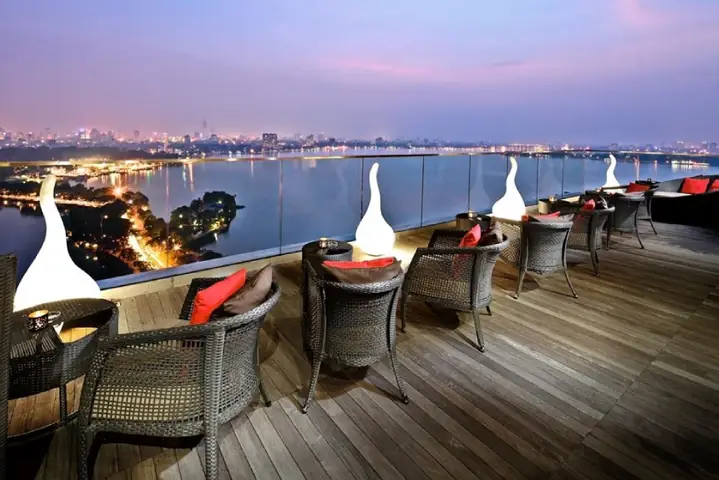 Quán Cà Phê Đẹp Hồ Tây: Top Địa Điểm View Xịn Sò, Thoáng Đãng Cho Dân Sành Điệu Quán Cà Phê Đẹp Hồ Tây: Top Địa Điểm View Xịn Sò, Thoáng Đãng Cho Dân Sành Điệu