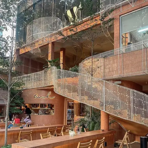Top Quán Cà Phê Gần Hồ Con Rùa: View Đẹp, Đồ Uống Ngon & Kinh Nghiệm Hay