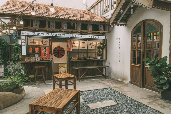 Top Quán Cafe Đẹp Ở Quận 5: Khám Phá Không Gian, Đồ Uống & Trải Nghiệm Sống Ảo Top Quán Cafe Đẹp Ở Quận 5: Khám Phá Không Gian, Đồ Uống & Trải Nghiệm Sống Ảo