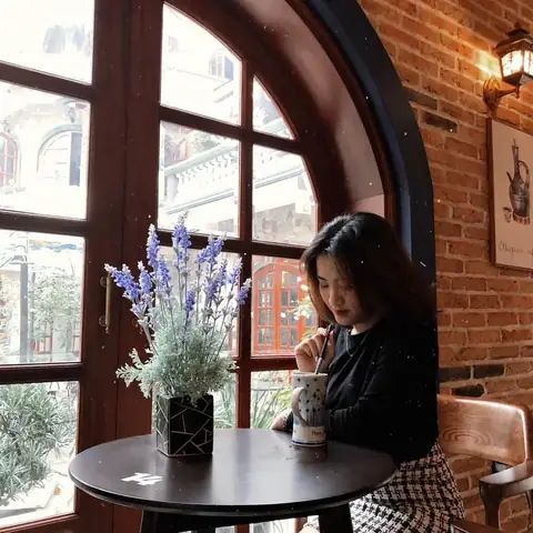 Top Quán Cafe Đẹp Ở Thủy Nguyên: Địa Điểm Check-in "sống Ảo" & Thư Giãn Cực Chất Top Quán Cafe Đẹp Ở Thủy Nguyên: Địa Điểm Check-in "sống Ảo" & Thư Giãn Cực Chất