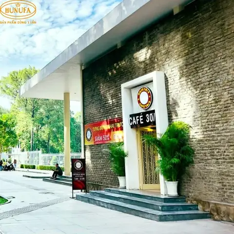 Khám Phá Quán Cafe Gần Dinh Độc Lập: View Đẹp, Không Gian Thư Giãn & Lịch Sử