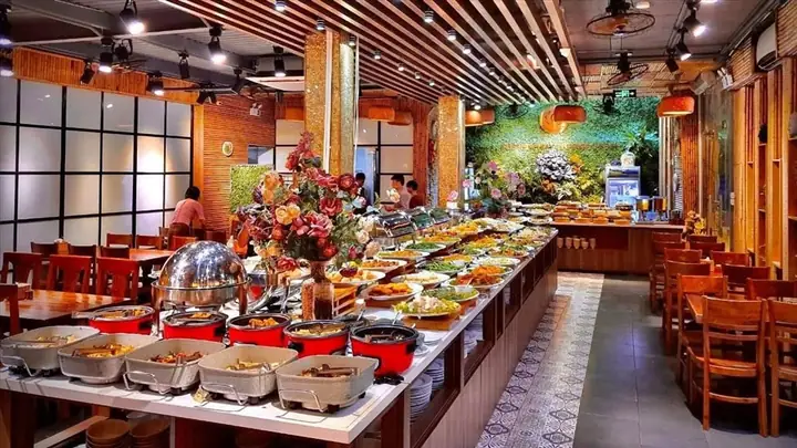 Veggie Castle Yên Ninh: Khám Phá Buffet Chay Ngon, Không Gian Độc Đáo Tại Hà Nội