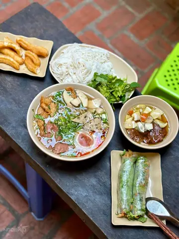 Veggie Castle Yên Ninh: Khám Phá Buffet Chay Ngon, Không Gian Độc Đáo Tại Hà Nội