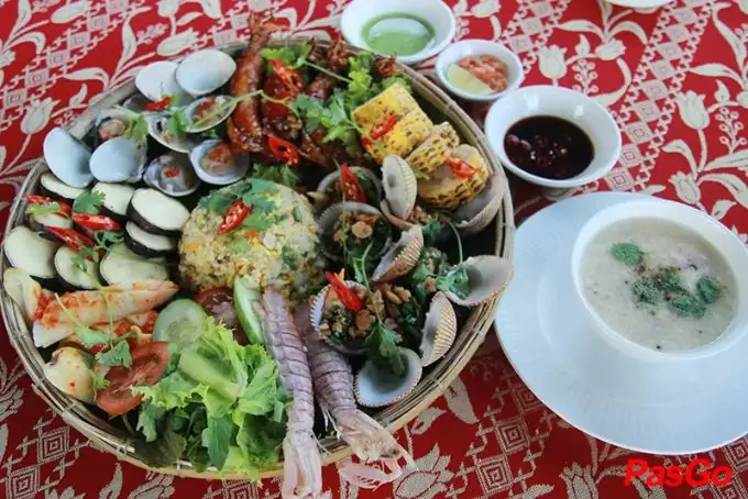 Top Quán Hải Sản Ngon Rẻ Tại Tuy Hòa: Địa Chỉ & Kinh Nghiệm Ăn Uống Chuẩn Dân Địa Phương