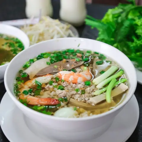 Khám Phá 17 Quán Hủ Tiếu Ngon Nhất Sài Gòn: Trải Nghiệm Vị Chuẩn Đậm Đà Khám Phá 17 Quán Hủ Tiếu Ngon Nhất Sài Gòn: Trải Nghiệm Vị Chuẩn Đậm Đà