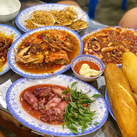 Quán Hải Sản Năm Đảnh Đà Nẵng: Review, Địa Chỉ & Kinh Nghiệm Ăn Ngon Bổ Rẻ Quán Hải Sản Năm Đảnh Đà Nẵng: Review, Địa Chỉ & Kinh Nghiệm Ăn Ngon Bổ Rẻ