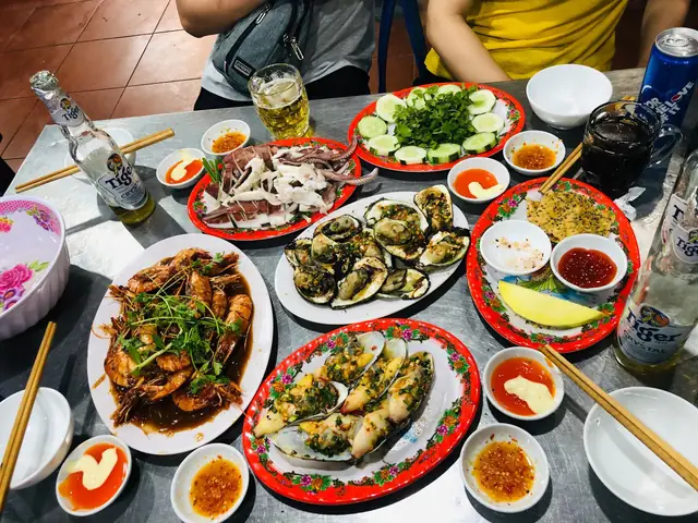 Quán Hải Sản Năm Đảnh Đà Nẵng: Review, Địa Chỉ & Kinh Nghiệm Ăn Ngon Bổ Rẻ Quán Hải Sản Năm Đảnh Đà Nẵng: Review, Địa Chỉ & Kinh Nghiệm Ăn Ngon Bổ Rẻ