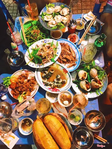 Top Quán Ốc Mở Khuya Ngon Nhất Sài Gòn: Gợi Ý Cho Cú Đêm