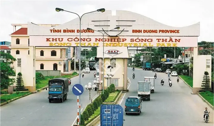 Sóng Thần Quán Buôn Ma Thuột: Khám Phá Địa Điểm Ăn Uống Hấp Dẫn