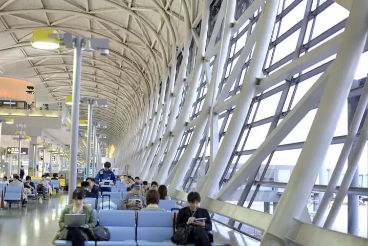 Sân Bay Kansai Osaka: Thông Tin Chi Tiết, Cách Di Chuyển Và Kinh Nghiệm Du Lịch 61 Sân Bay Kansai Osaka: Thông Tin Chi Tiết, Cách Di Chuyển Và Kinh Nghiệm Du Lịch