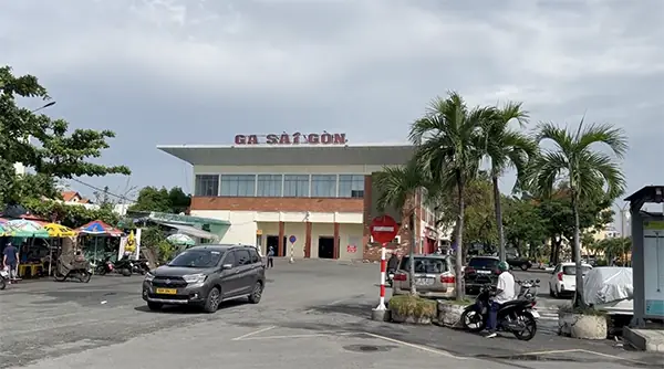 Ga Sài Gòn: Địa Chỉ, Giờ Tàu, Tuyến Đường & Tiện Ích Tại Số 1 Nguyễn Thông, Quận 3 Ga Sài Gòn: Địa Chỉ, Giờ Tàu, Tuyến Đường & Tiện Ích Tại Số 1 Nguyễn Thông, Quận 3