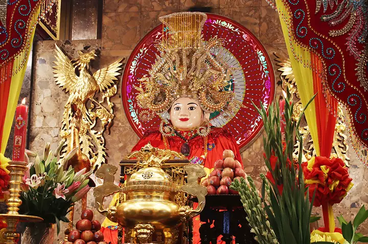 Sự Tích Bà Chúa Xứ Núi Sam: Truyền Thuyết Linh Thiêng Và Lịch Sử Hình Thành 17 Sự Tích Bà Chúa Xứ Núi Sam: Truyền Thuyết Linh Thiêng Và Lịch Sử Hình Thành