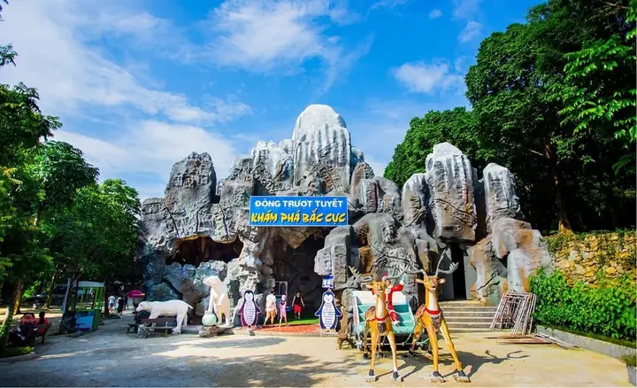 Khu Du Lịch Khoang Xanh Suối Tiên Ba Vì: Kinh Nghiệm, Giá Vé Và Hoạt Động Hấp Dẫn