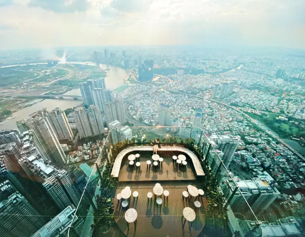 Landmark 81 Có Tốn Phí Vào Cửa Không? Cập Nhật Giá Vé Và Trải Nghiệm Mới Nhất Landmark 81 Có Tốn Phí Vào Cửa Không? Cập Nhật Giá Vé Và Trải Nghiệm Mới Nhất