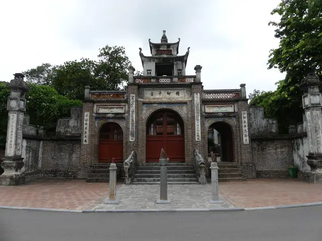 Thành Cổ Loa Có Hình Dạng Gì: Giải Đáp Chi Tiết Từ Truyền Thuyết Đến Thực Tế Khảo Cổ