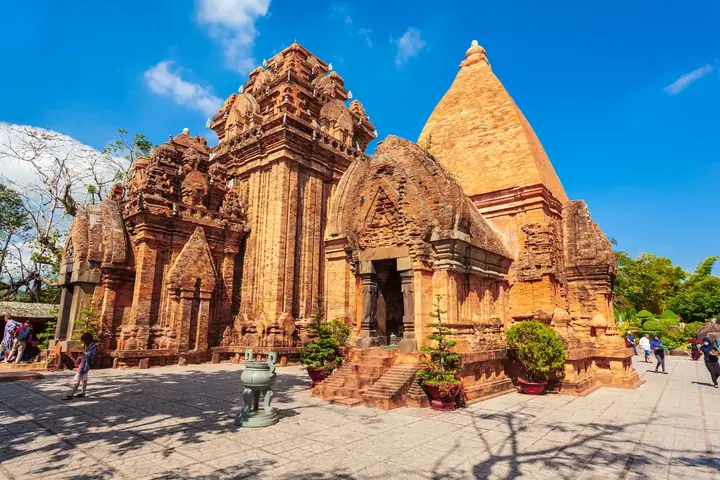 Giá Vé Tháp Bà Ponagar Nha Trang: Cập Nhật Mới Nhất & Kinh Nghiệm Tham Quan 2024 67 Giá Vé Tháp Bà Ponagar Nha Trang: Cập Nhật Mới Nhất & Kinh Nghiệm Tham Quan 2024