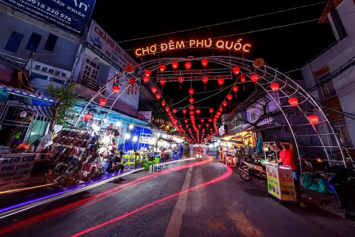 Khám Phá Thị Trấn Dương Đông Phú Quốc: Ăn Gì, Chơi Gì, Ở Đâu?