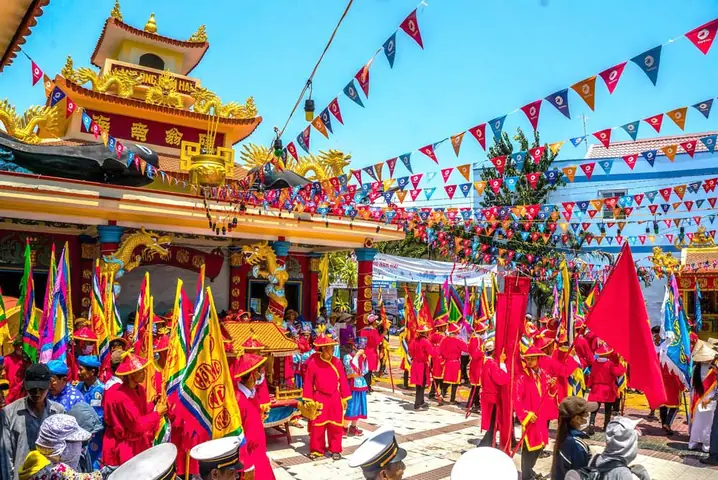 Lễ Hội Nghinh Ông: Thời Gian, Địa Điểm Và Ý Nghĩa Chi Tiết