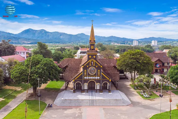 Nhà Thờ Gỗ Kon Tum: Lịch Sử, Kiến Trúc Và Ý Nghĩa Độc Đáo