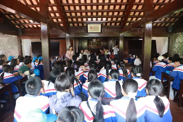Trường Dục Thanh: Lịch Sử, Ý Nghĩa Và Trải Nghiệm Tham Quan Tại Phan Thiết 4 Trường Dục Thanh: Lịch Sử, Ý Nghĩa Và Trải Nghiệm Tham Quan Tại Phan Thiết