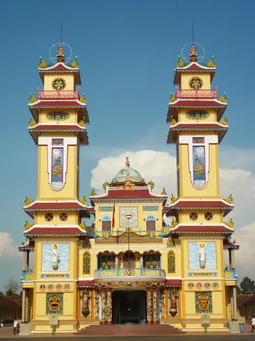 Tòa Thánh Tây Ninh Thờ Ai: Khám Phá Trung Tâm Tín Ngưỡng Đạo Cao Đài 81 Tòa Thánh Tây Ninh Thờ Ai: Khám Phá Trung Tâm Tín Ngưỡng Đạo Cao Đài