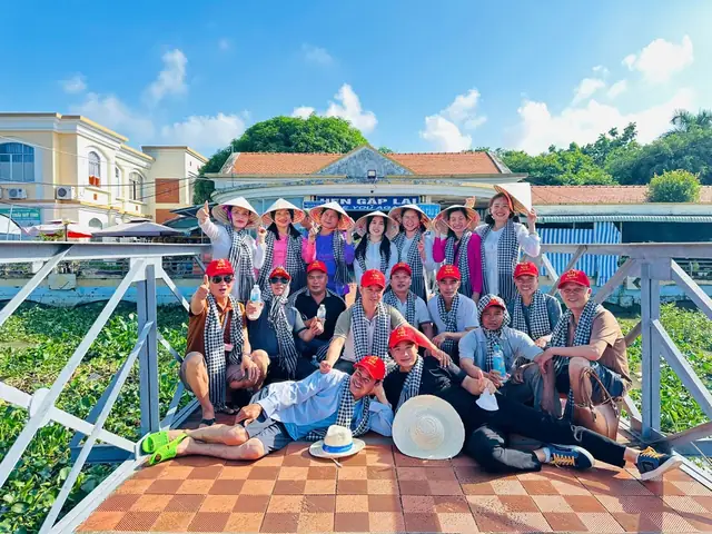 Tour Đại Nam 2 Ngày 1 Đêm: Trọn Bộ Kinh Nghiệm Du Lịch & Lịch Trình Chi Tiết Tour Đại Nam 2 Ngày 1 Đêm: Trọn Bộ Kinh Nghiệm Du Lịch & Lịch Trình Chi Tiết