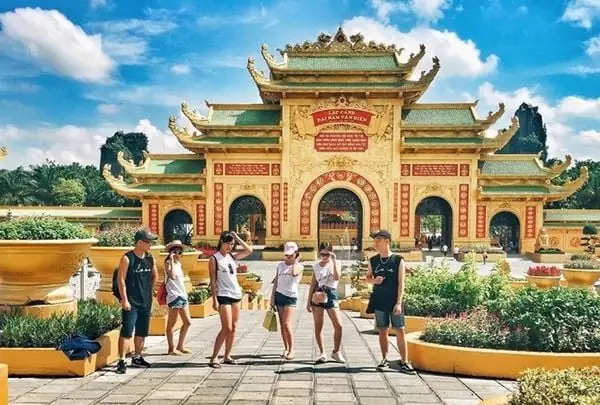 Tour Đại Nam 2 Ngày 1 Đêm: Trọn Bộ Kinh Nghiệm Du Lịch & Lịch Trình Chi Tiết Tour Đại Nam 2 Ngày 1 Đêm: Trọn Bộ Kinh Nghiệm Du Lịch & Lịch Trình Chi Tiết
