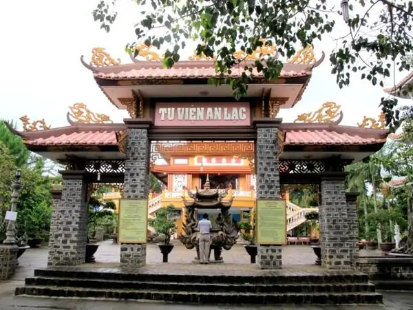 Tu Viện An Lạc Bảo Lộc: Kinh Nghiệm Tham Quan & Những Điều Cần Biết