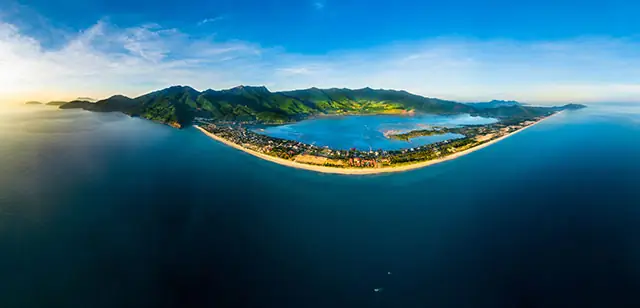 Vịnh Lăng Cô Đẹp Nhất Thế Giới: Khám Phá Thiên Đường Biển Xanh Ở Huế