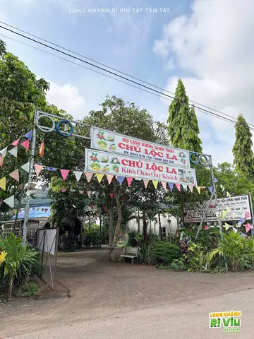 Khám Phá Vườn Trái Cây Long Khánh: Trải Nghiệm Miệt Vườn Độc Đáo Mùa Quả Chín