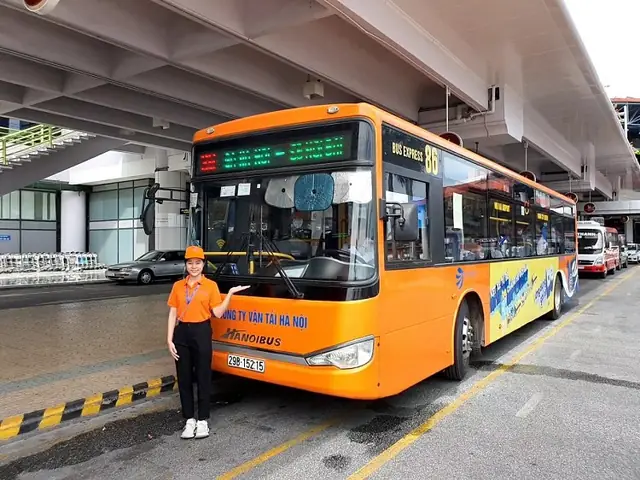 Xe Buýt Ra Sân Bay Nội Bài: Lộ Trình, Giá Vé & Tuyến Phổ Biến Nhất